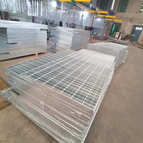 污水處理廠鋼格板如何選？防滑耐腐是關鍵！