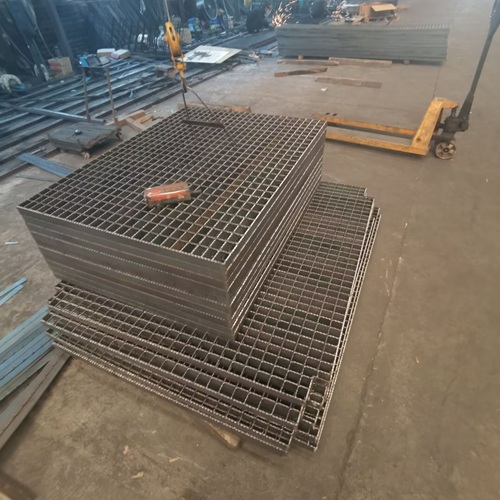 船舶甲板鋼格柵：海上環境防銹方案