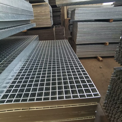 鋼格柵知識(shí)科普：材質(zhì)、規(guī)格如何影響使用效果？