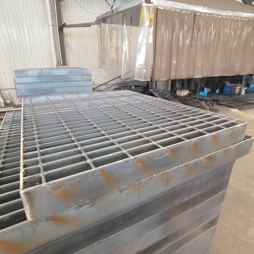 智能工廠里的鋼格板，不只是鋪地那么簡單