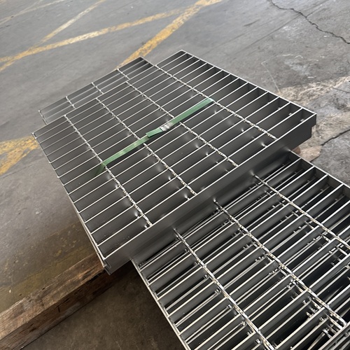 鋼格柵板承載不足怎么辦？換型號還是加固